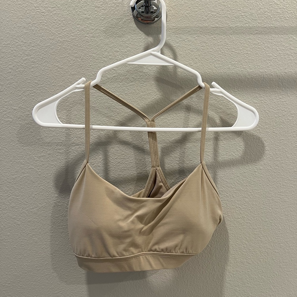 Lululemon flow y sports bra